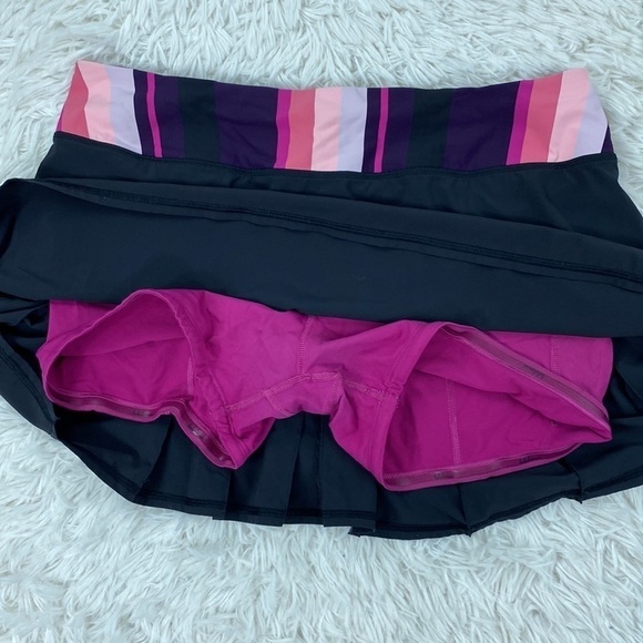 Lululemon Run: Pace Setter Skirt Black / Assorted Stripe Bleached Coral - Picture 4 of 8